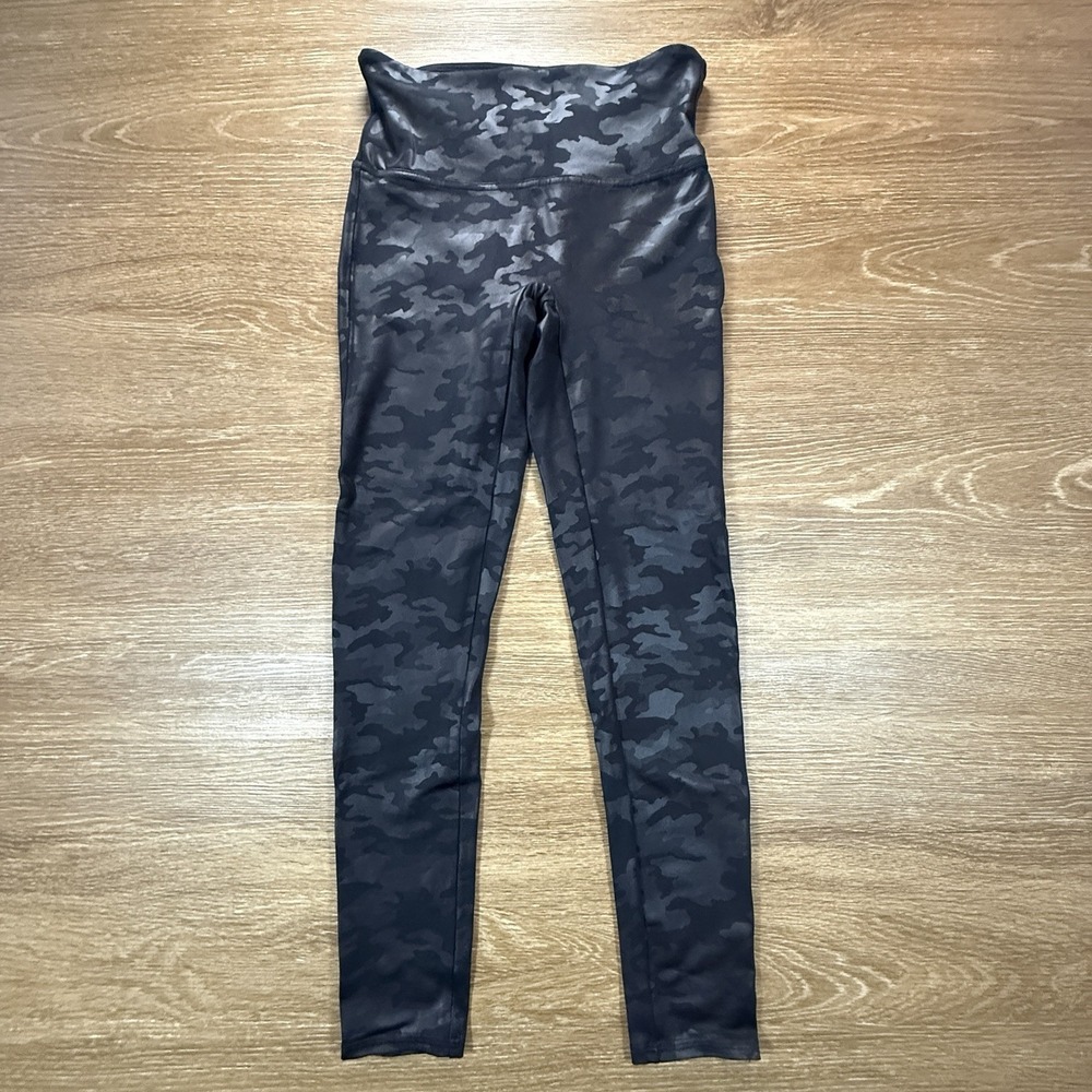 SPANX Camo Leggings Women M Petite High Rise Shaping Workout Yoga Pants